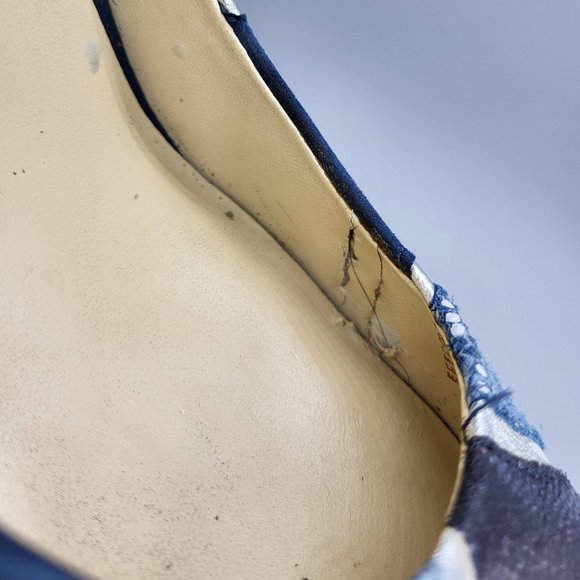 BCBG Max Azria Pamela Platform Pumps - Picture 14 of 14